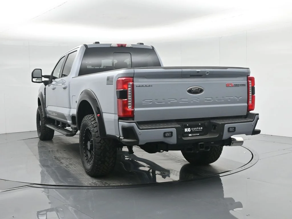 New 2026 Glacier Gray Metallic Tri-Coat Ford Lariat image 32