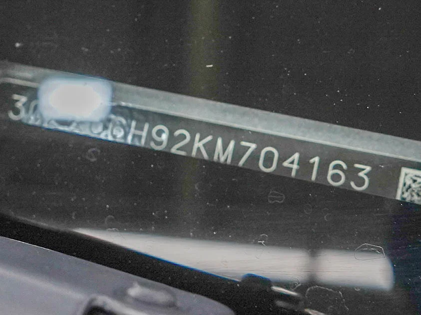 Used 2019  Honda 5D WAGON TOURING 4WD AUTO image 30