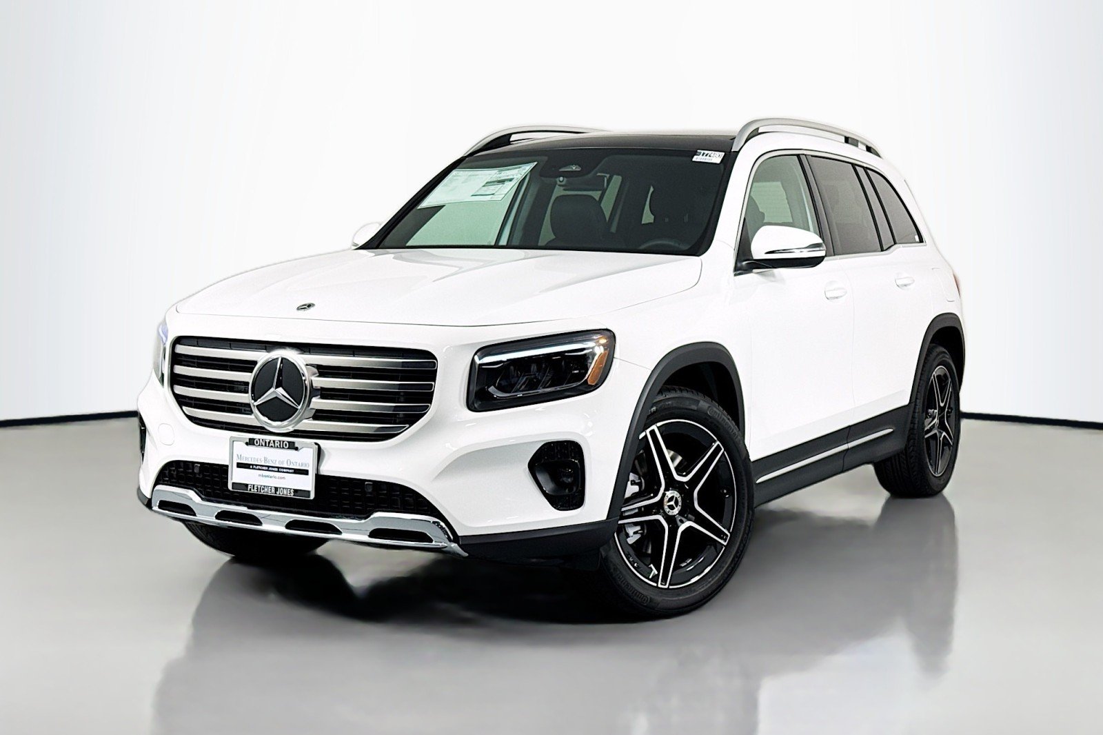 2026 Mercedes-Benz GLB GLB 250's photo