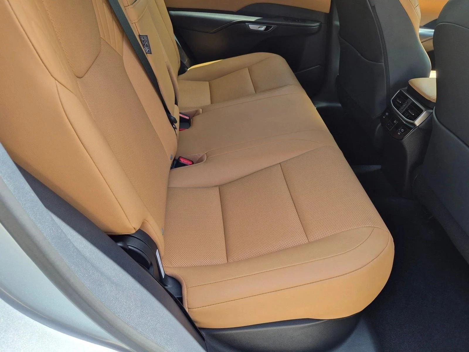 Used 2025 Iridium Lexus RX 350 image 17