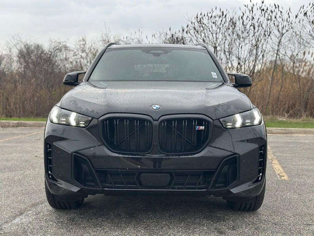 New 2026 Black Sapphire Metallic BMW M60i image 2