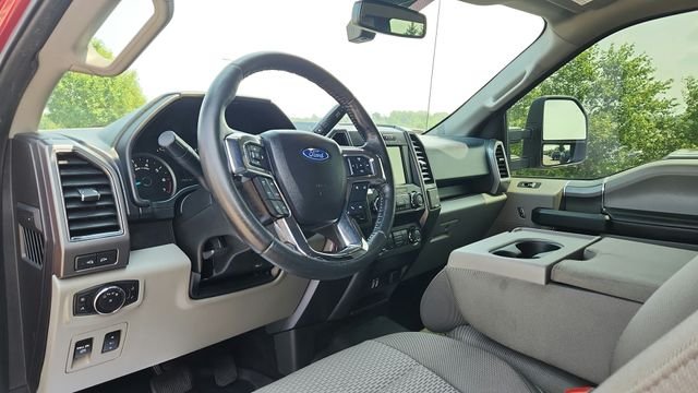 Used 2019 Red Ford XLT image 14