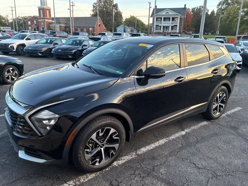 Used 2023 Black Kia EX image 7