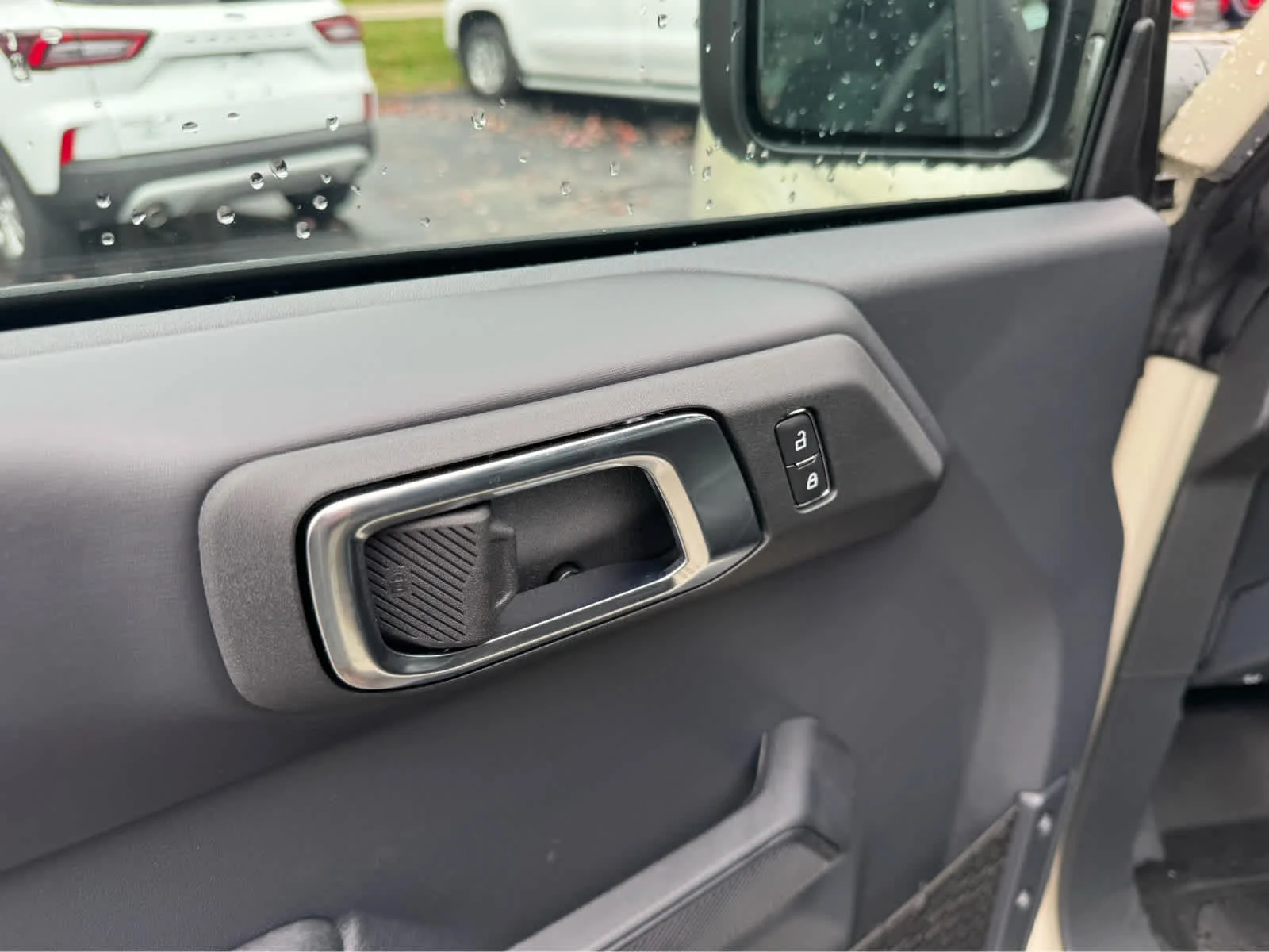 2025 Ford Bronco 4-Door Badlands - Photo 11