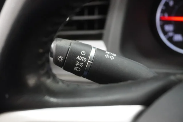 Used 2020 RED GMC SLE image 22