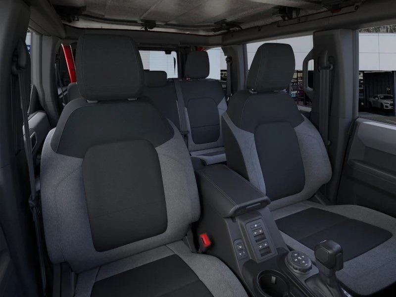 2025 Ford Bronco 4-Door Base - Photo 10