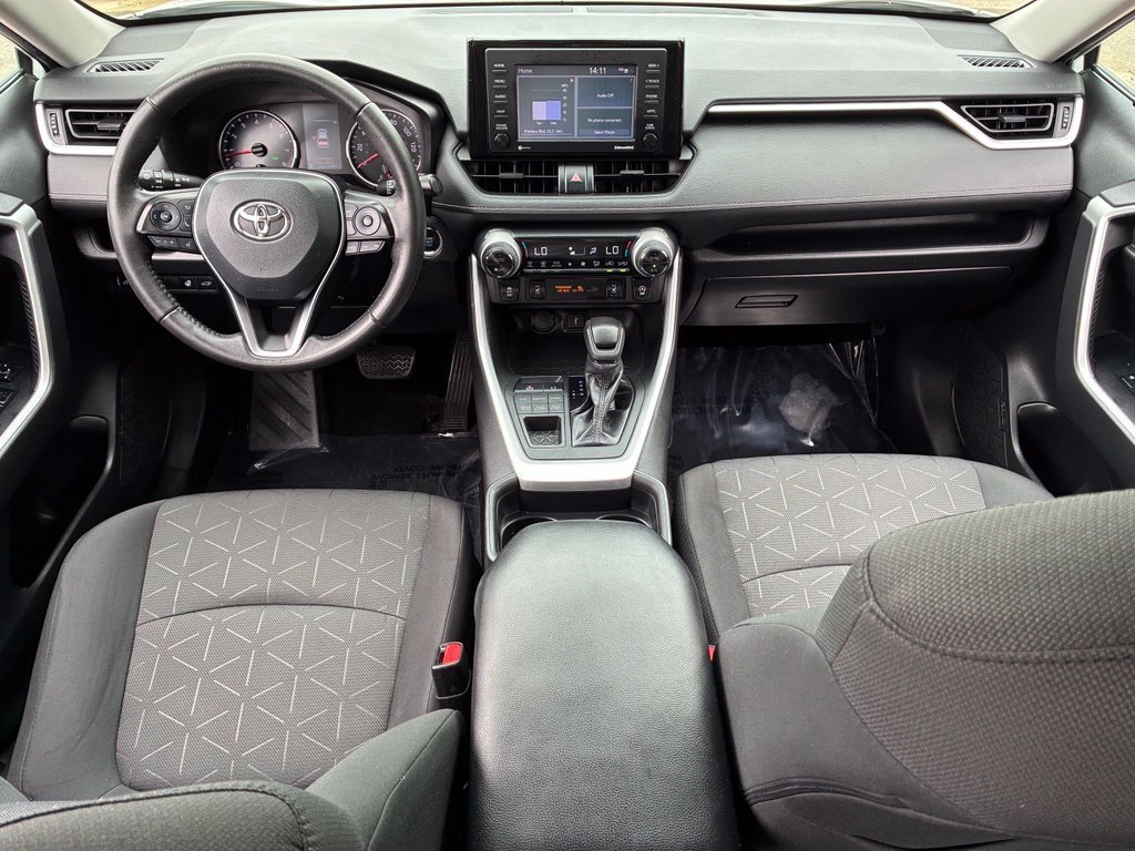 Used 2020 White Toyota XLE image 26