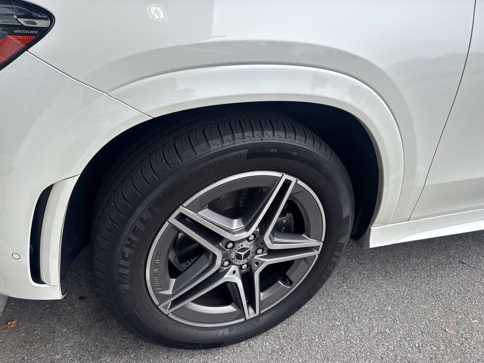 Used 2020 White Mercedes-Benz GLE 350 image 3