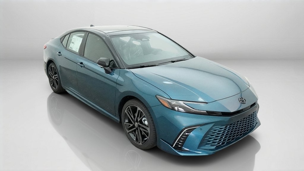 New 2026 Ocean Gem with Midnight Black Metallic roof Toyota XSE image 5