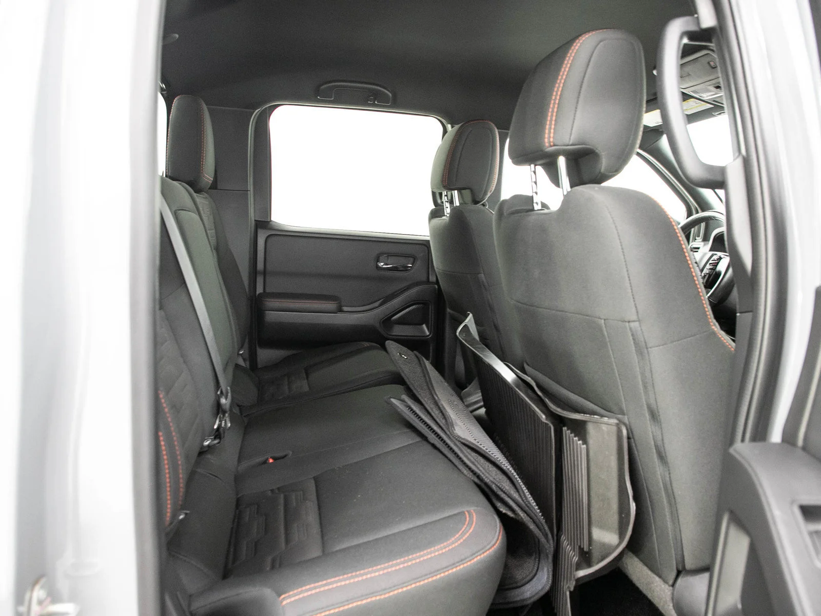 Used 2022 Boulder Gray Pearl Nissan PRO-4X image 14