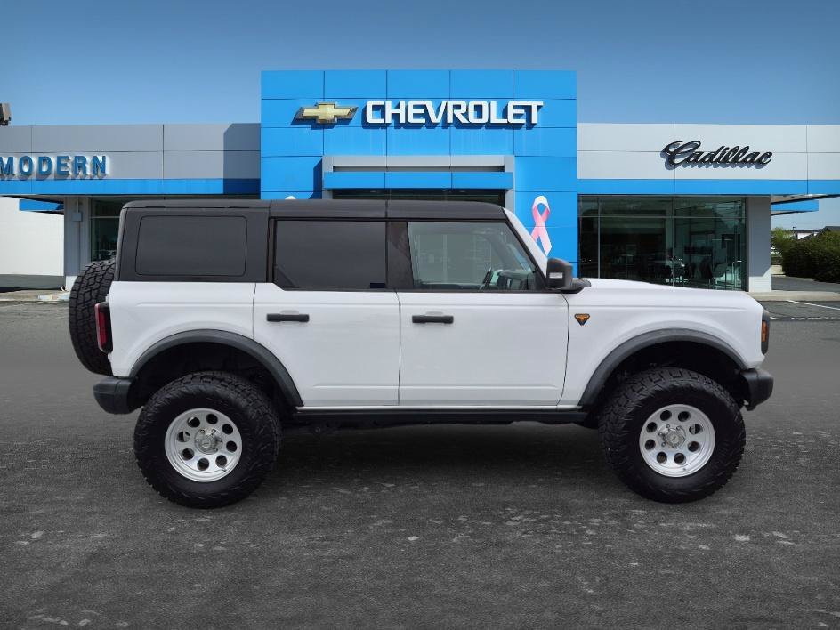 Used 2023 White Ford Badlands image 6