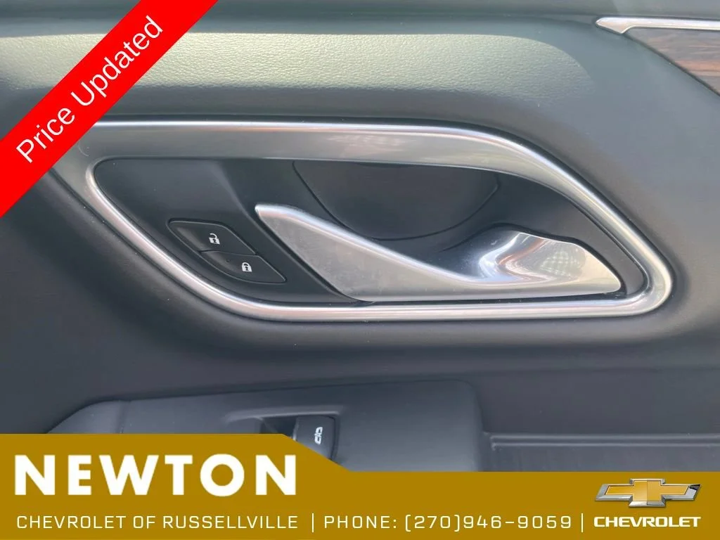 Used 2021 GRAYWOOD METALLIC Chevrolet High Country image 24