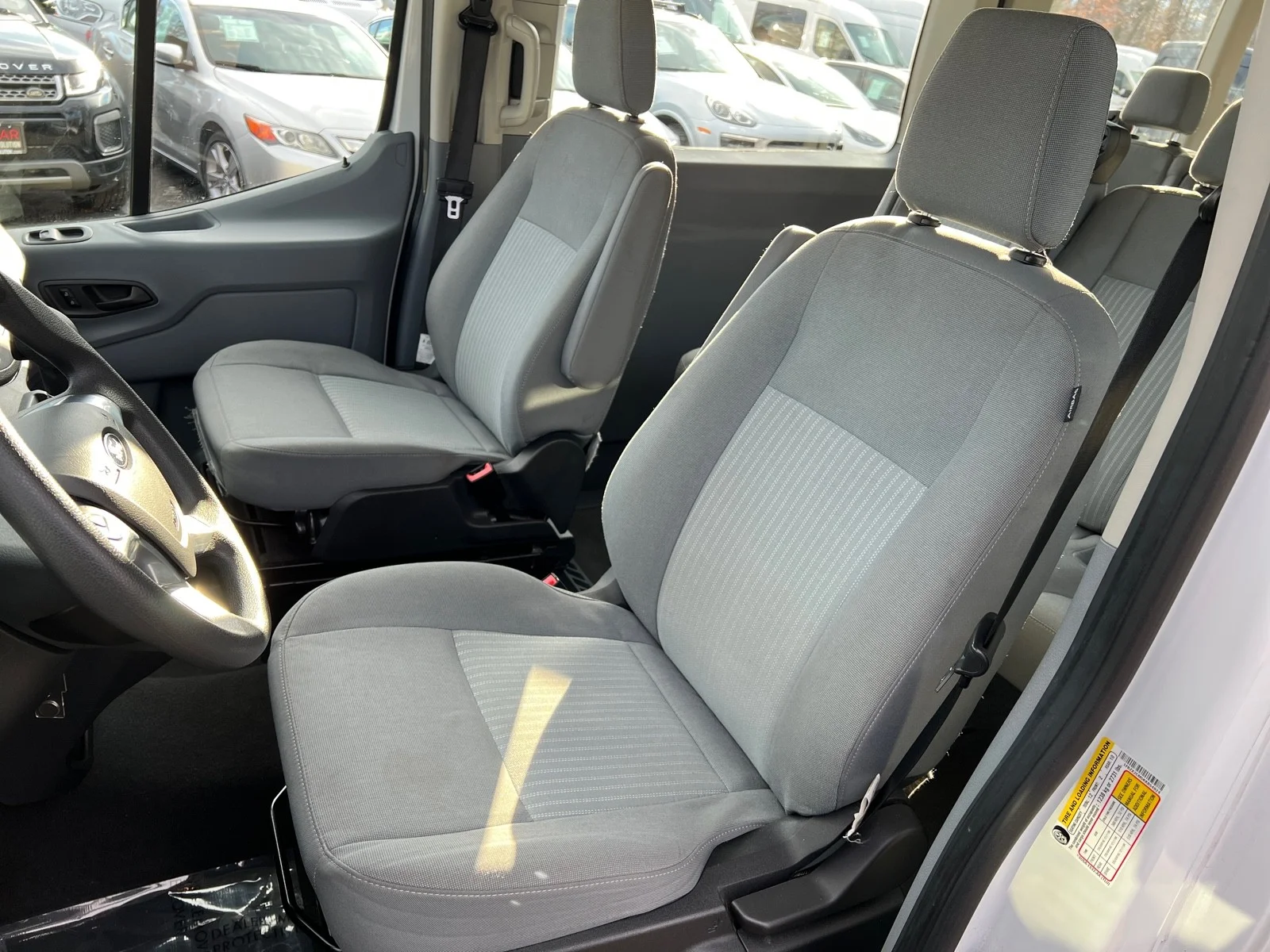 Used 2019 Oxford White Ford XLT T-350 148