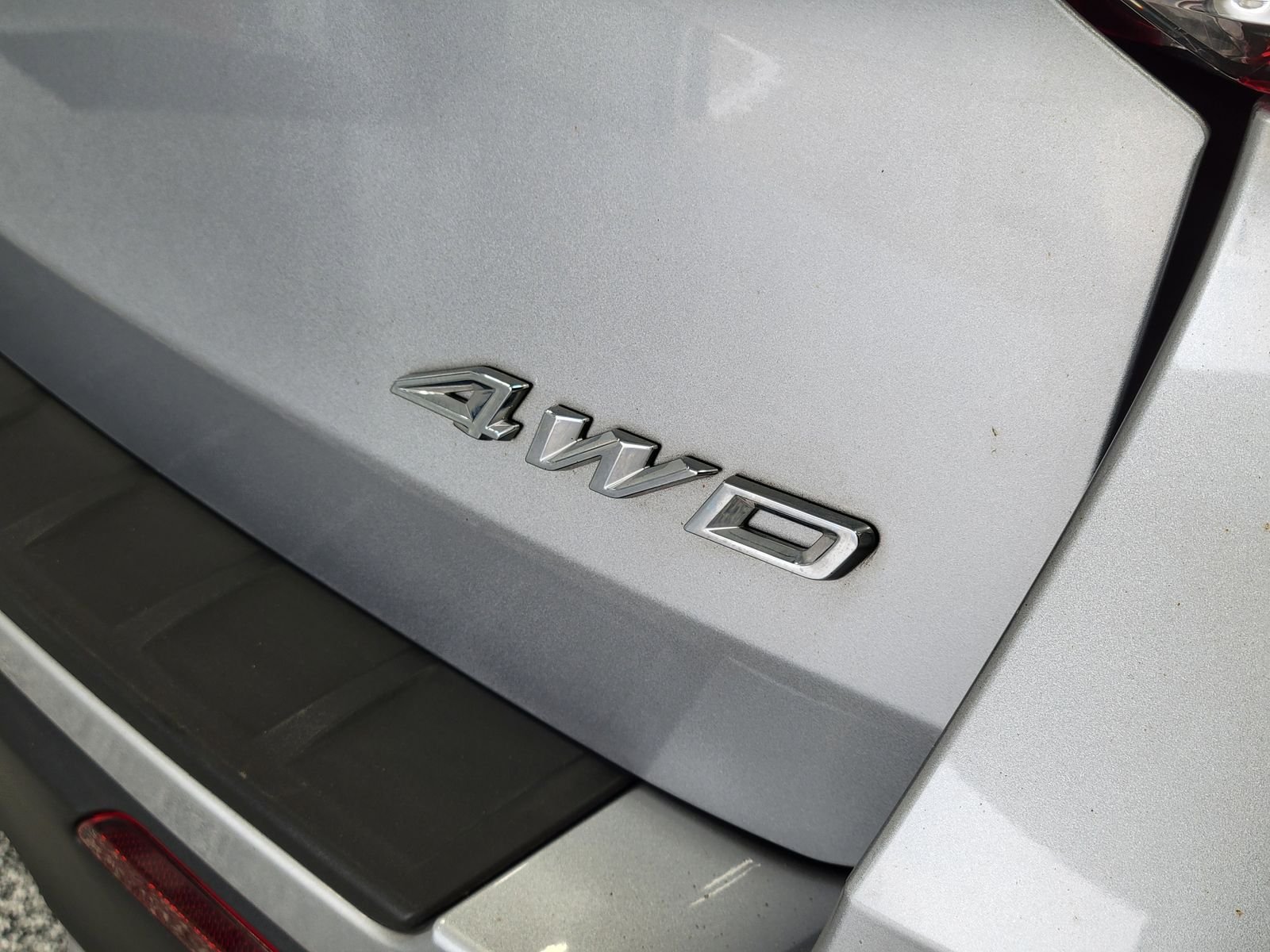Certified Used 2023 Silver Ford XLT image 29