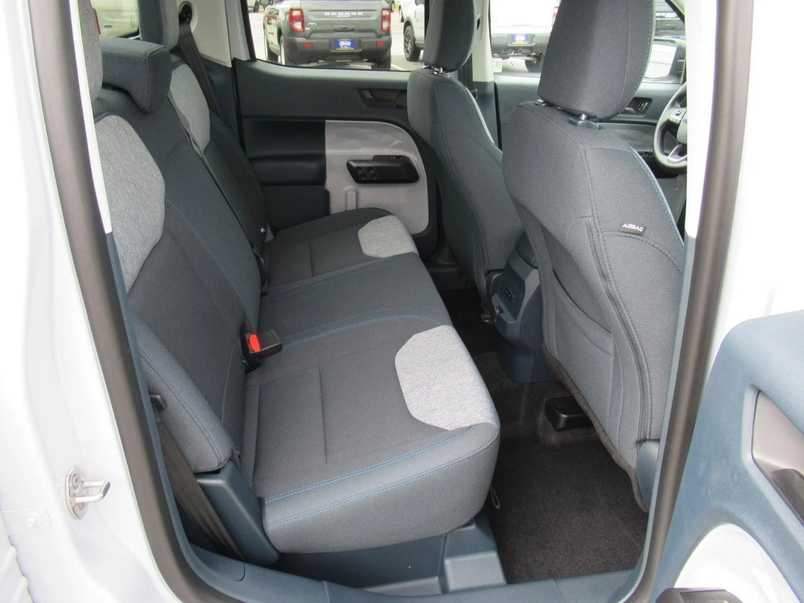 New 2026 Space White Metallic Ford XLT image 27