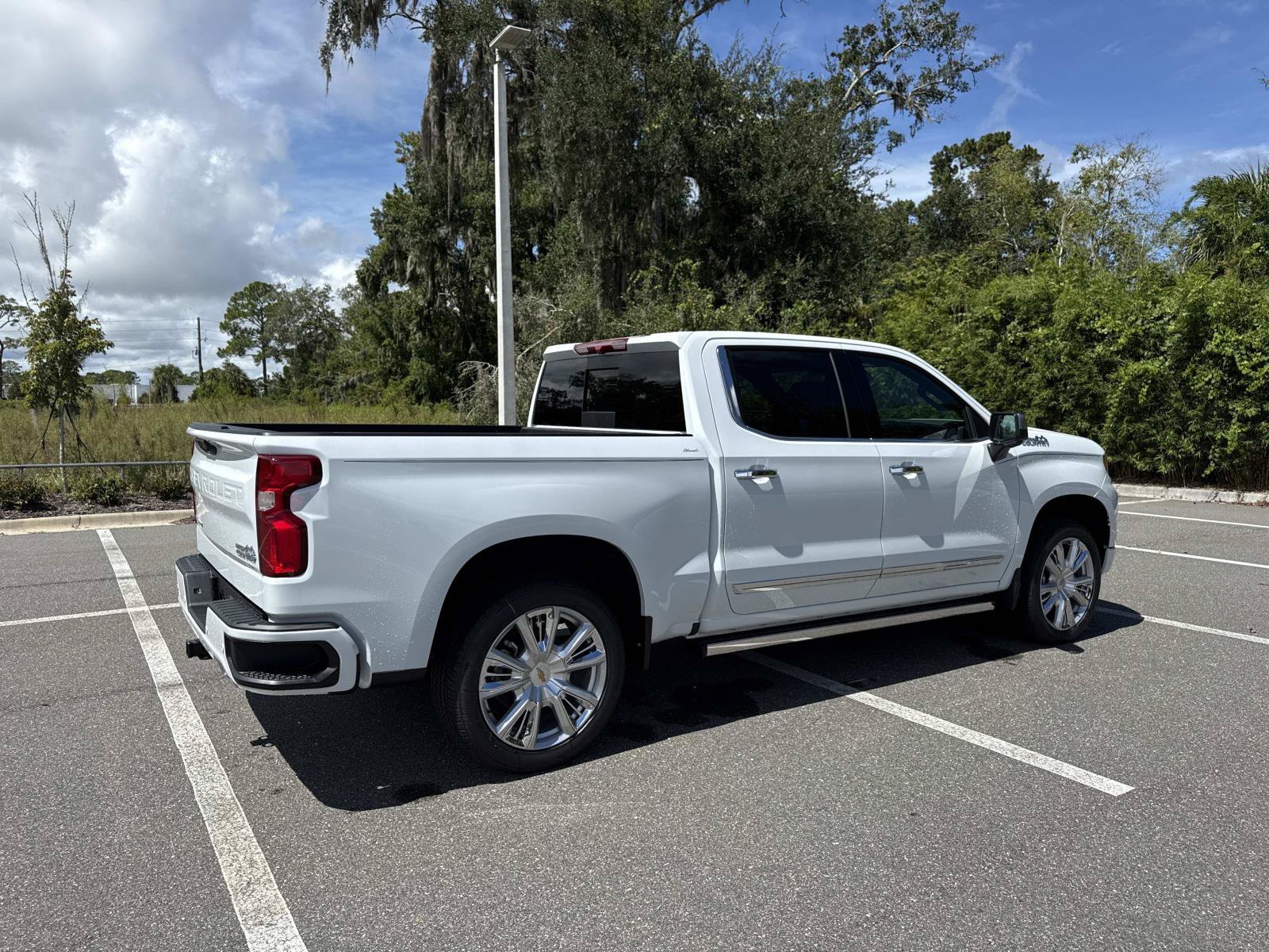 2026 Chevrolet Silverado 1500 High Country - Photo 3