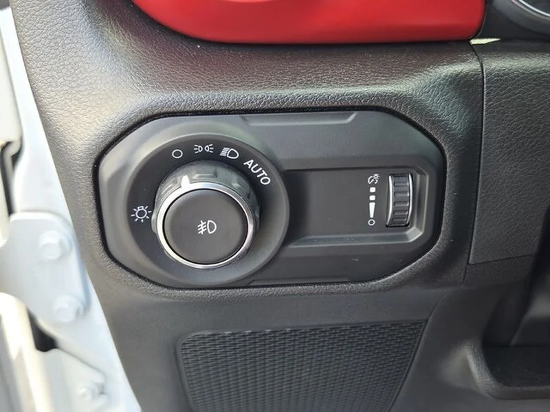 Used 2023 Bright White Clearcoat Jeep Rubicon image 28
