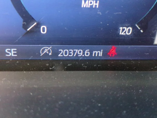 Used 2024 Red Ford XLT image 19