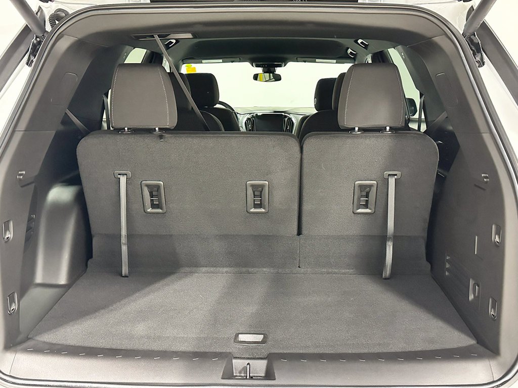 Used 2023 White Chevrolet LT image 5