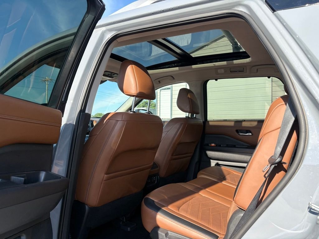 Certified Used 2023 Gray Nissan Platinum image 25