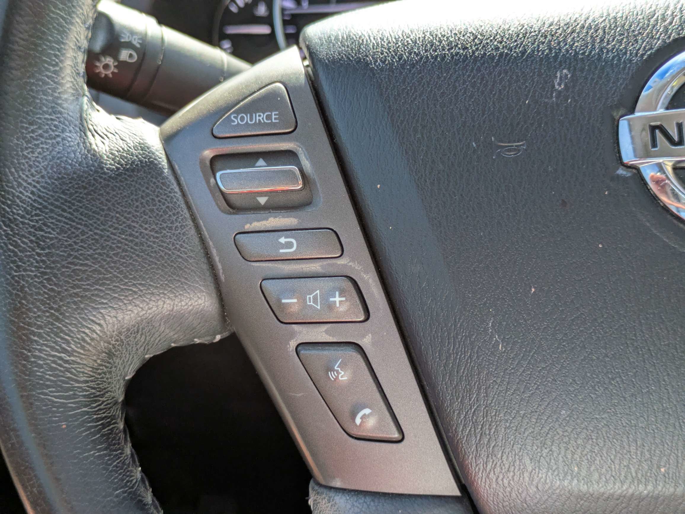 Used 2017 White Nissan SL image 24