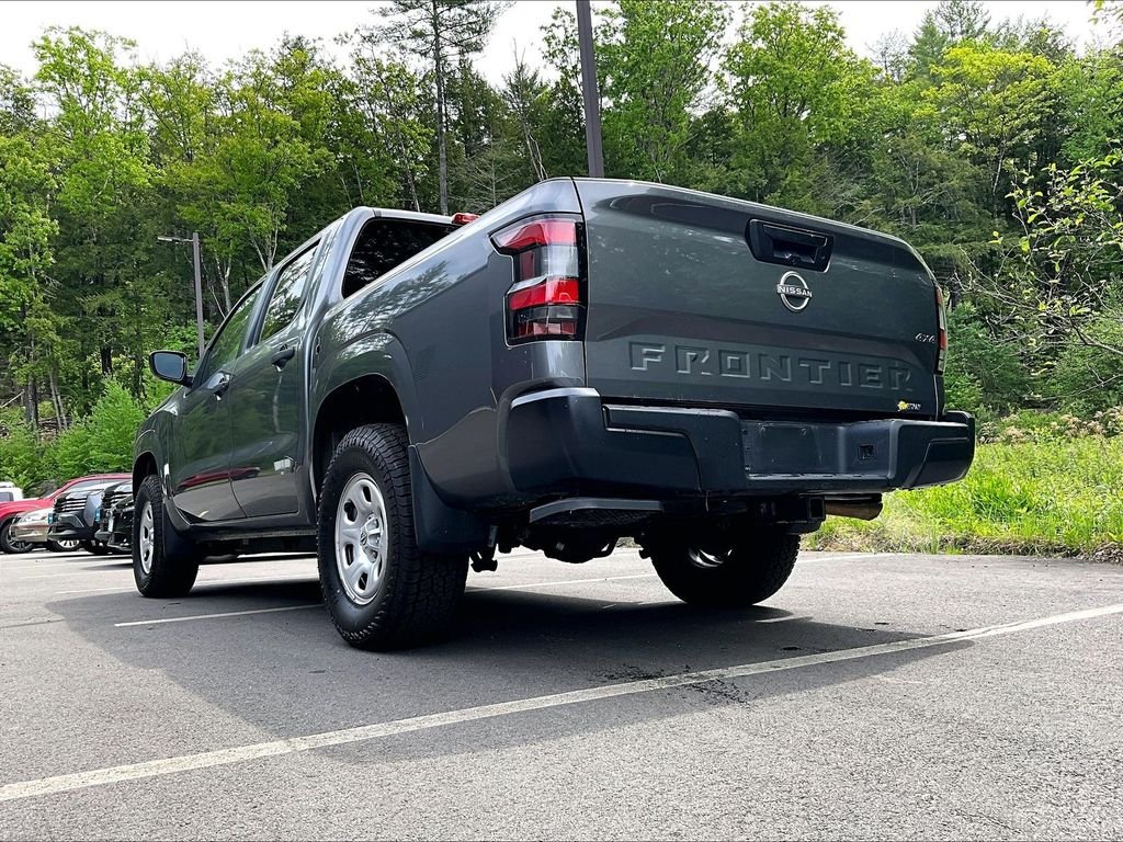 Used 2023 Gray Nissan S image 6