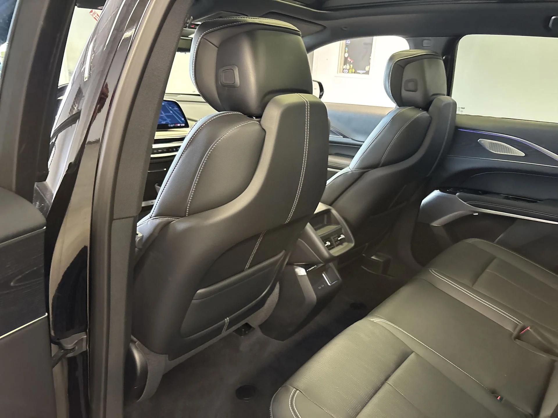 2025 Cadillac LYRIQ Luxury 2 - Photo 68