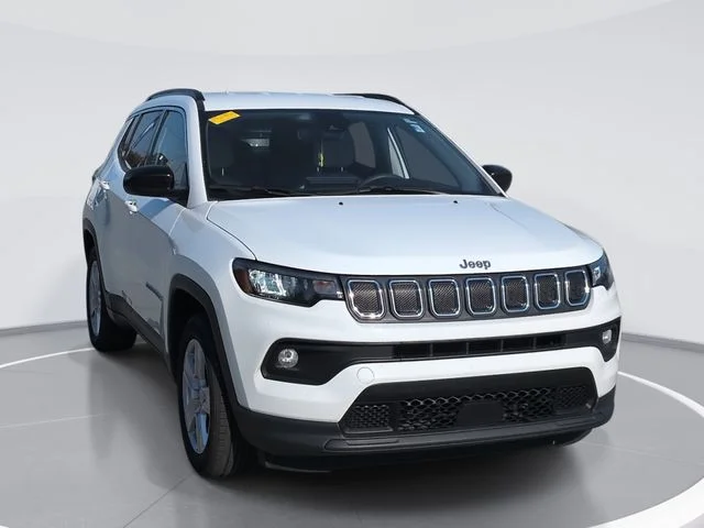2022 Jeep Compass Latitude's photo