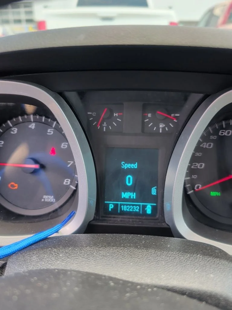 Used 2011 Chevrolet Equinox 1LT with VIN 2CNFLEEC8B6226939 for sale in Rochester, Minnesota