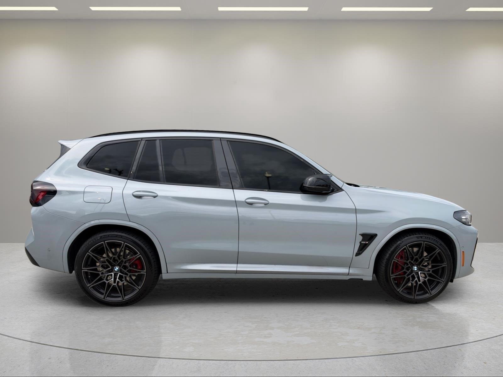 Used 2024 Brooklyn Grey Metallic BMW  image 10