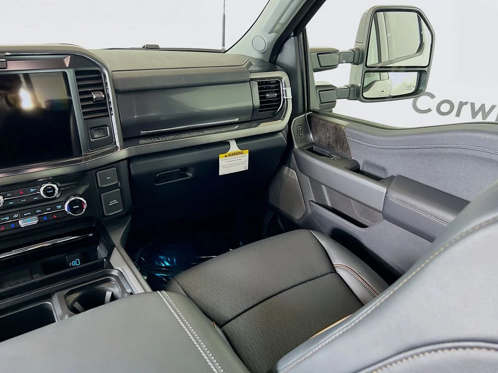 New 2026 Oxford White Ford Lariat image 28