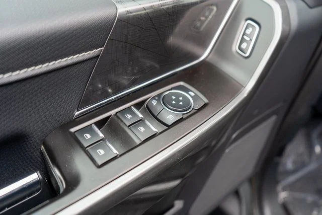 Used 2023 Gray Ford XLT image 17