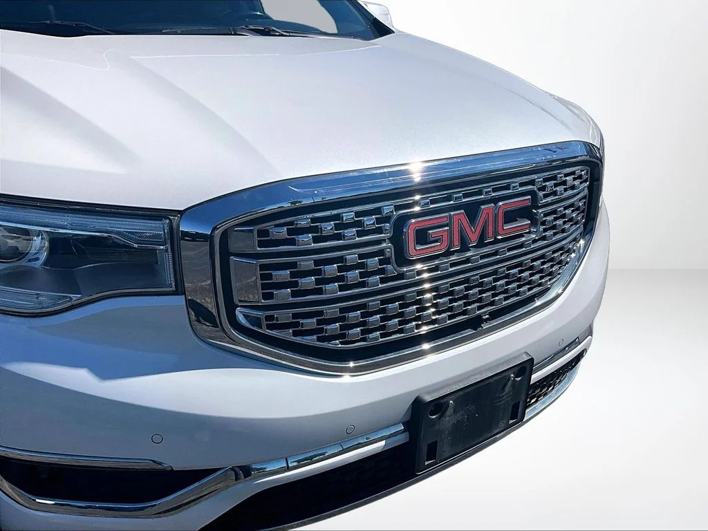 Used 2019 White GMC Denali image 29