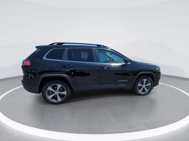 Used 2022 Black Jeep Limited image 8