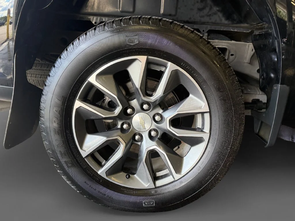 Used 2024 Black Chevrolet LT (2FL) image 11