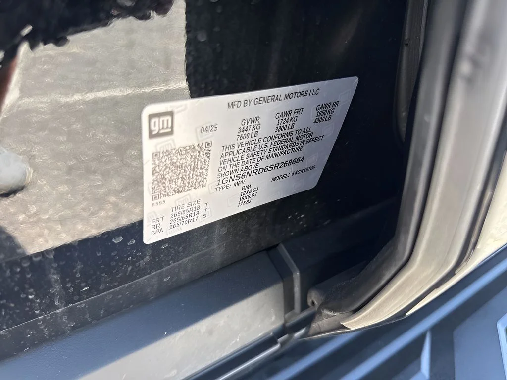 Used 2025 Black Chevrolet LT image 40