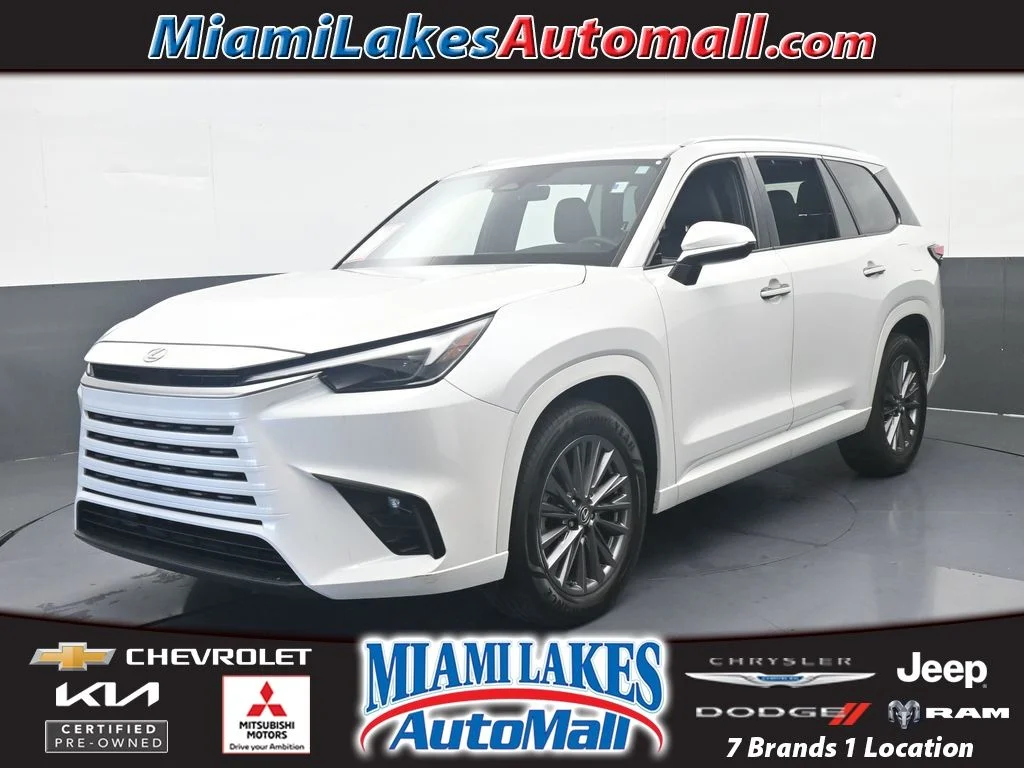 Used 2024 White Lexus 350 Premium image 1