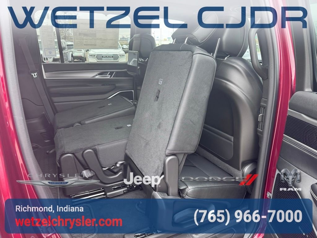 New 2026 Velvet Red Pearl-Coat Exterior Paint Jeep Limited Altitude image 38
