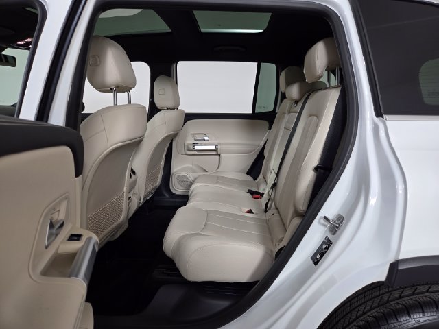 Used 2026 White Mercedes-Benz GLB 250 image 20