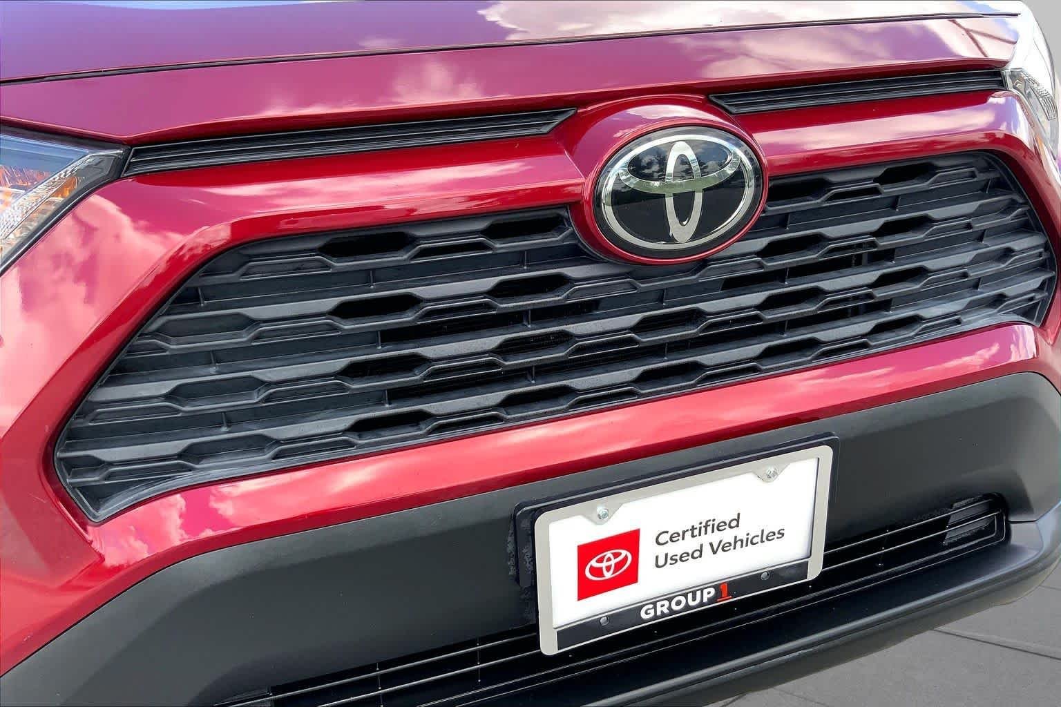 Used 2021 Ruby Flare Pearl Toyota LE image 29