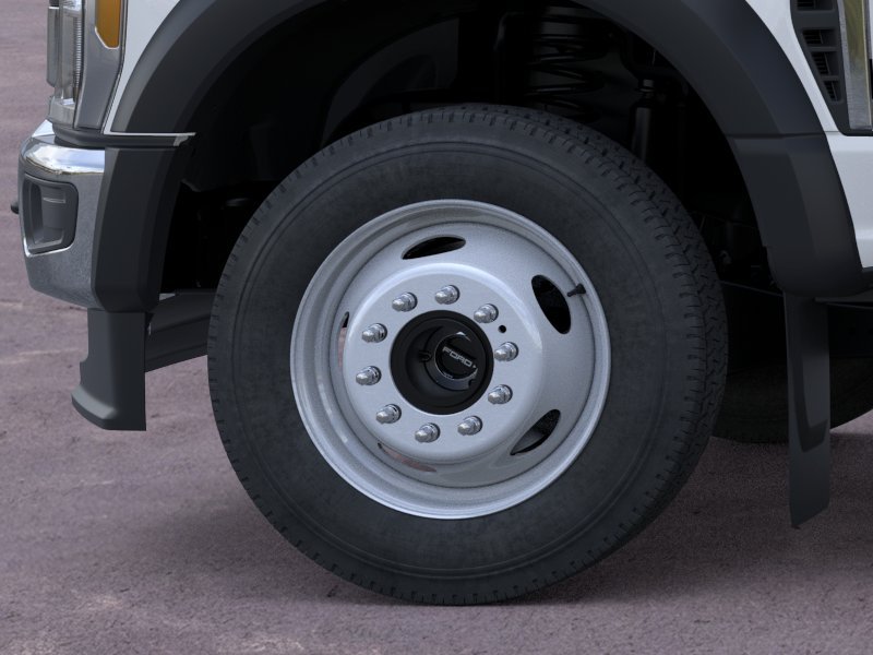 New 2026 Oxford White Ford F-550® XL image 19