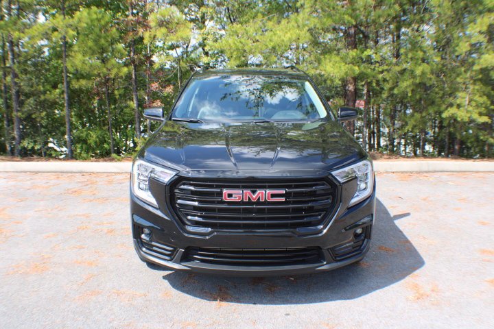 2024 GMC Terrain SLT - Photo 17