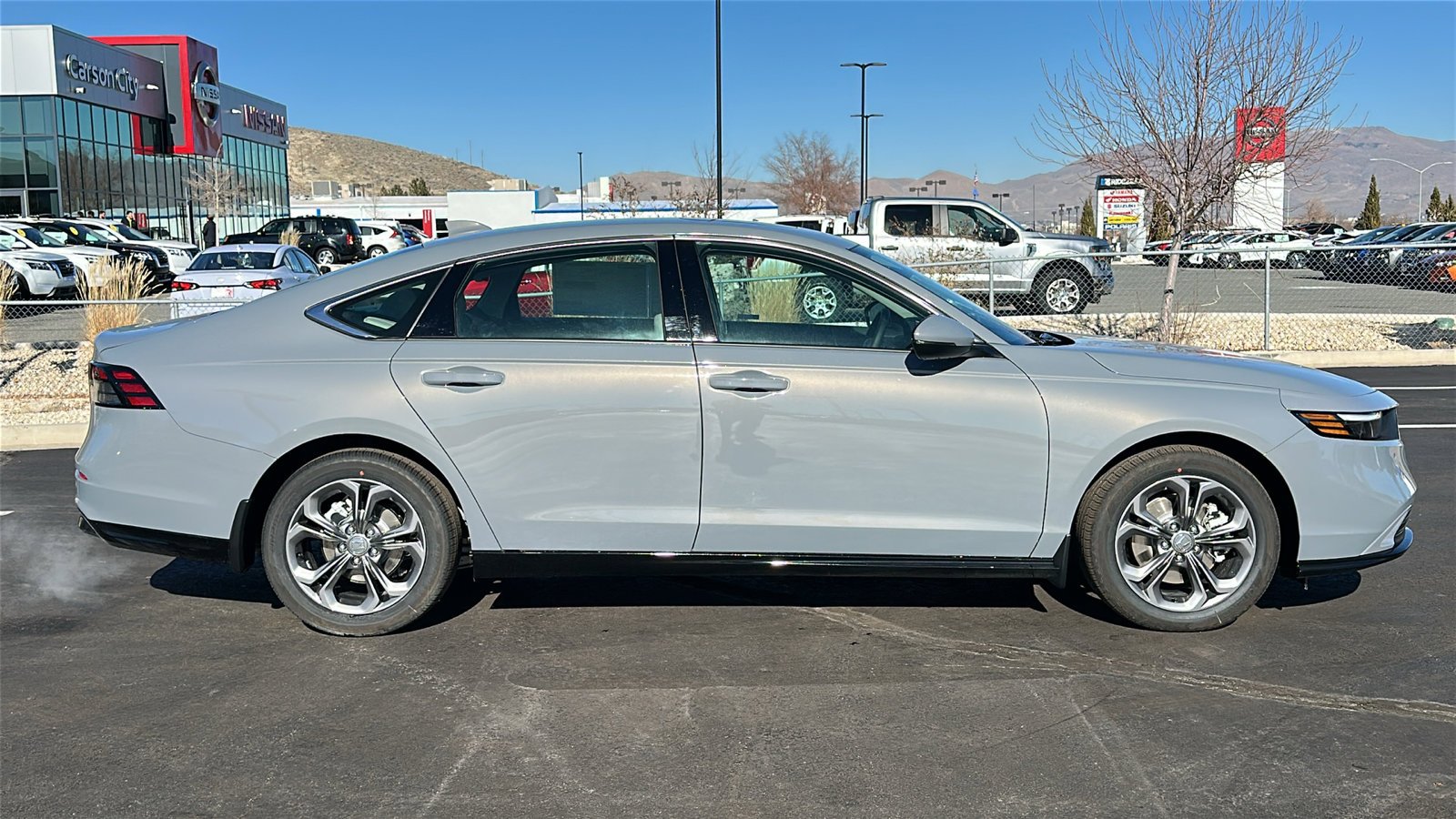 2025 Honda Accord Hybrid EX-L - Photo 2