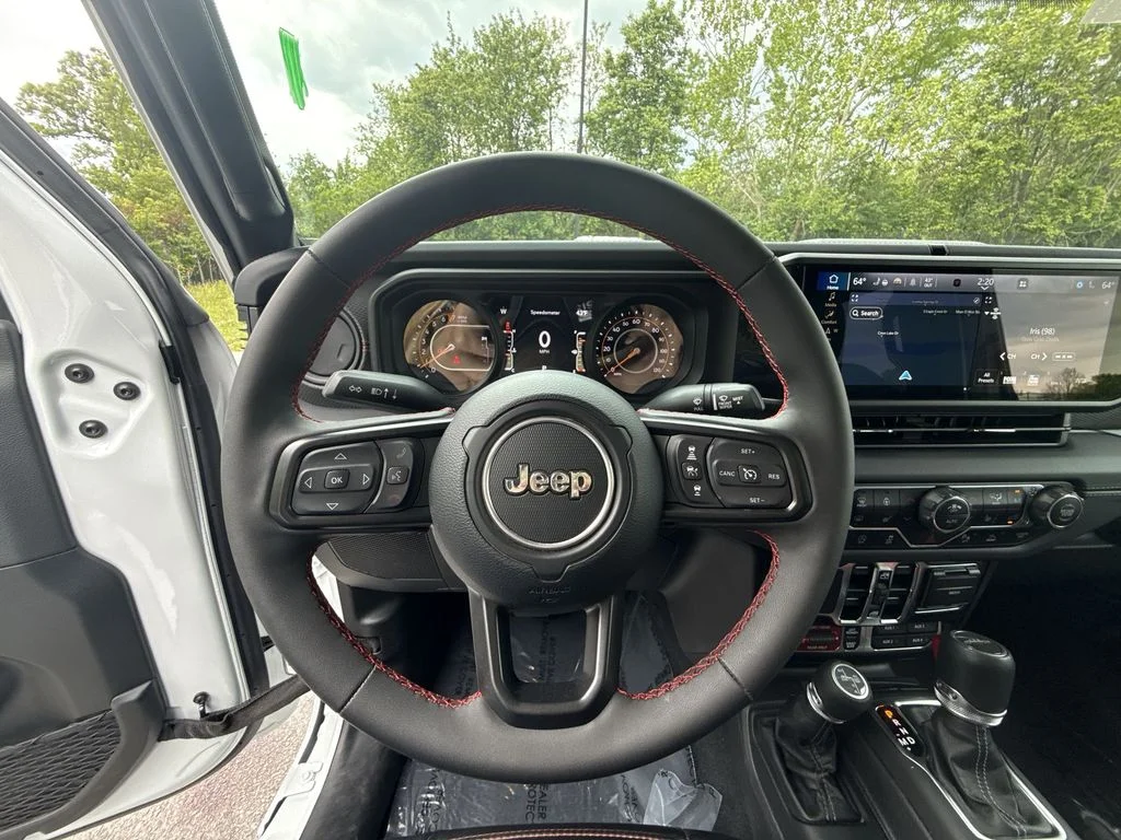 Used 2024 White Jeep Rubicon image 14