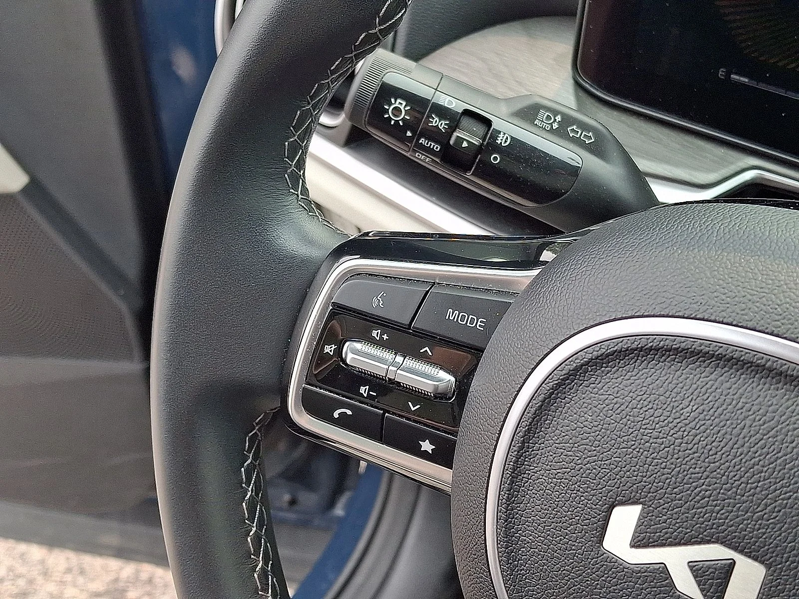 Certified Used 2025 Black Kia X-Line EX image 21