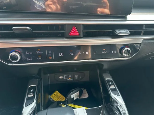 New 2026 Glacial White Pearl Kia S image 17