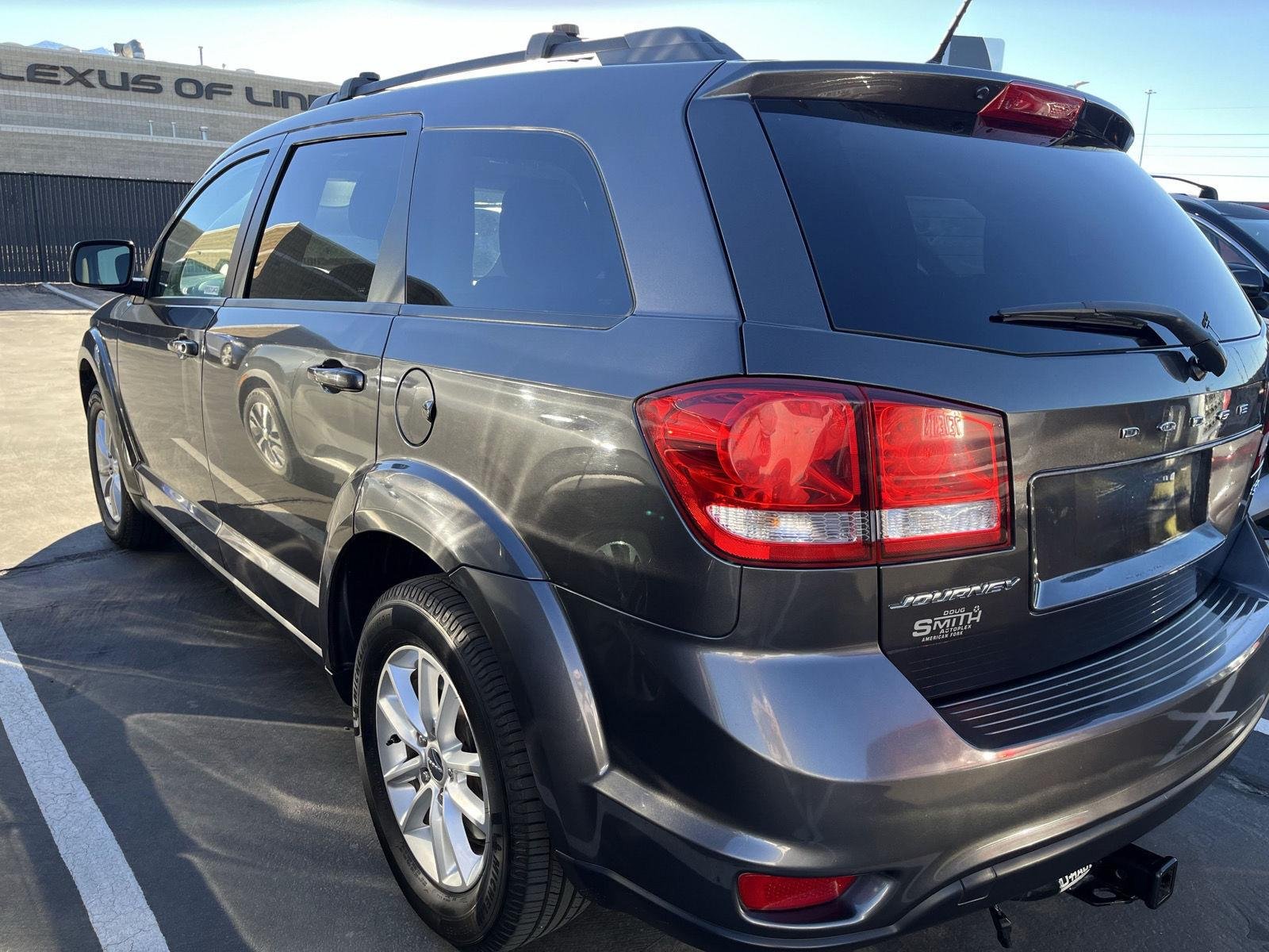 Used 2014 Granite Crystal Metallic Clearcoat Dodge SXT image 6