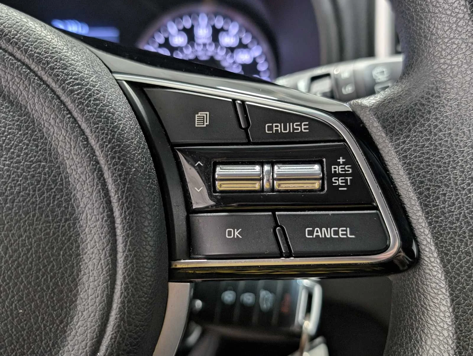 Used 2020 Burnished Copper Kia LX image 32