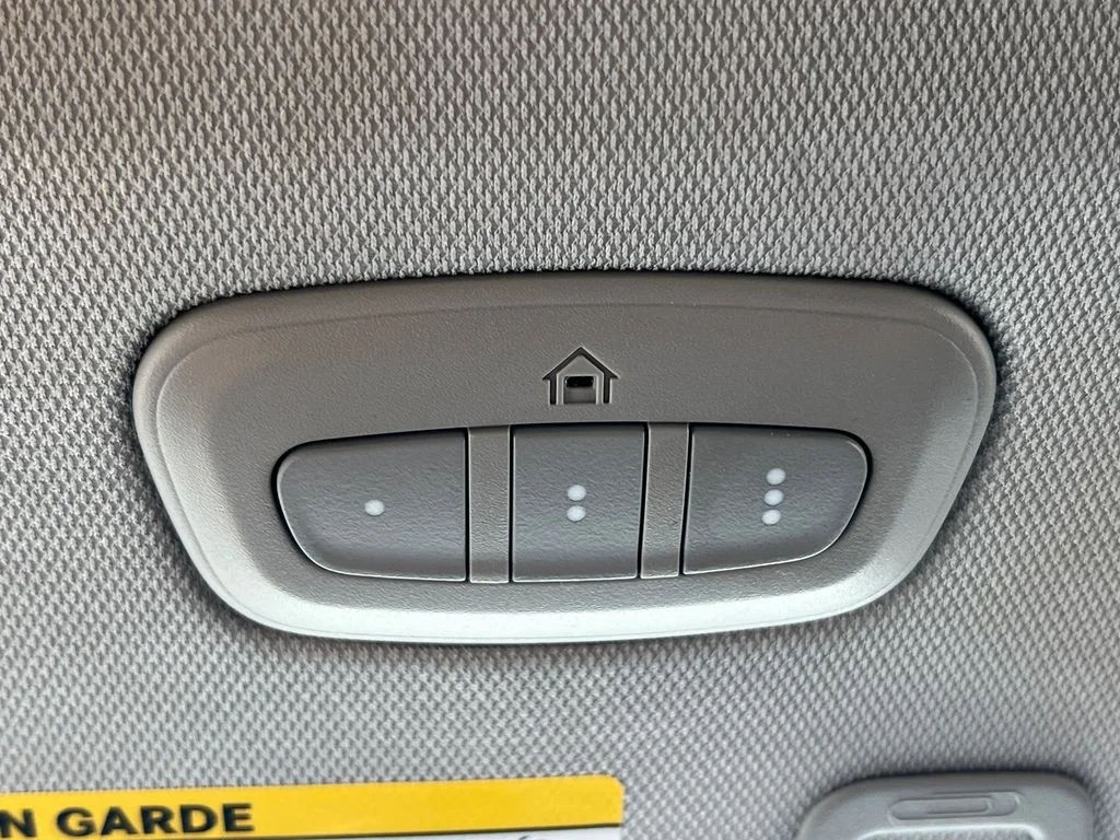 Used 2023 White Jeep Limited image 31