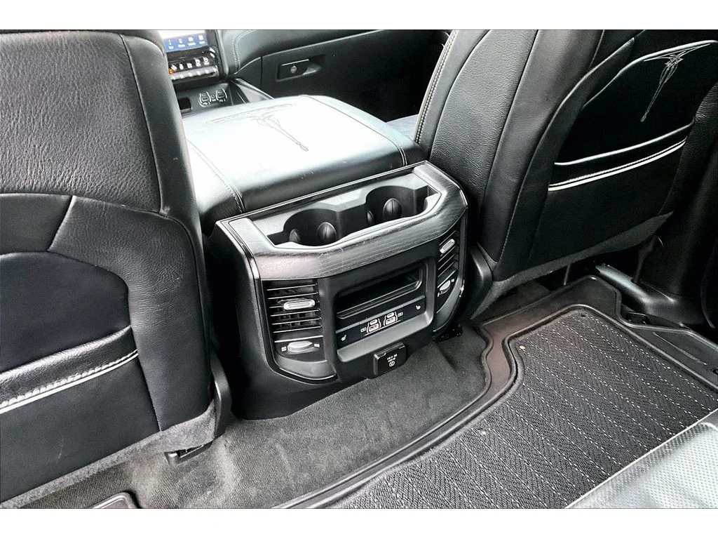 Used 2022 Diamond Black Crystal Pearlcoat Ram Limited image 33